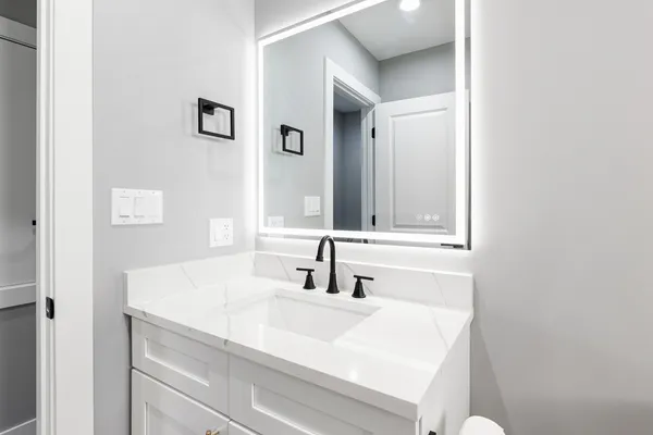 $539,900 | 4527 North Newcastle Avenue, Harwood Heights, IL 60706