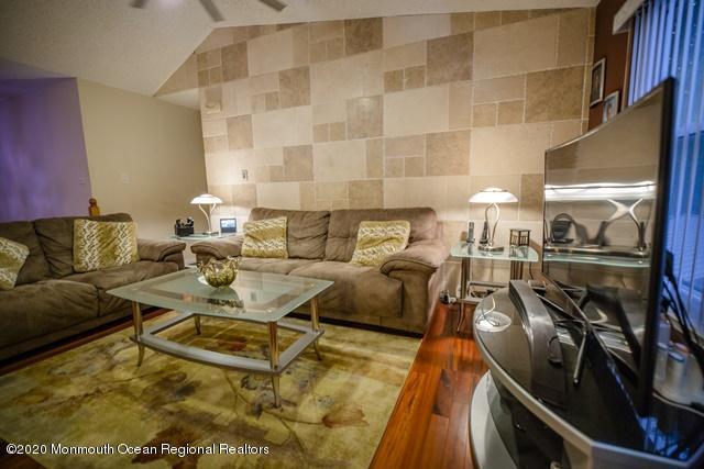 36 Hedgewood Road Howell, NJ 07731 - Photo 14 of 45 36HedgewoodRd_0121