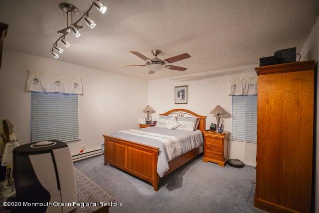 36 Hedgewood Road Howell, NJ 07731 - Photo 17 of 45 36HedgewoodRd_0135 (1)