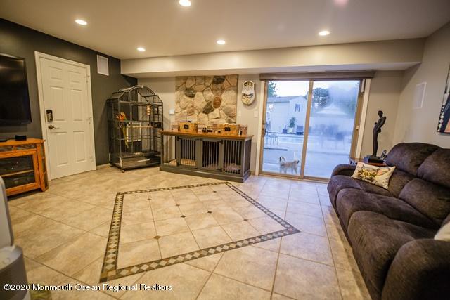 36 Hedgewood Road Howell, NJ 07731 - Photo 22 of 45 36HedgewoodRd_0090