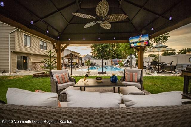 36 Hedgewood Road Howell, NJ 07731 - Photo 37 of 45 36HedgewoodRd_0072