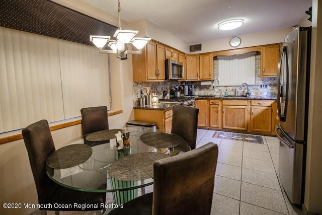 36 Hedgewood Road Howell, NJ 07731 - Photo 9 of 45 36HedgewoodRd_0115