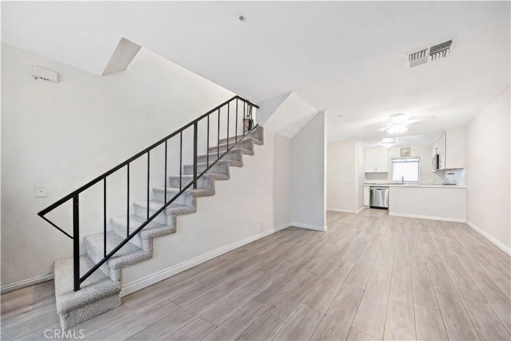334 South Walnut Avenue Brea, CA 92821 - Photo 10 of 33