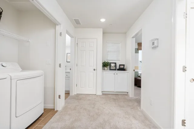 $362,990 | 6524 East Cresthaven Drive, Fresno, CA 93727