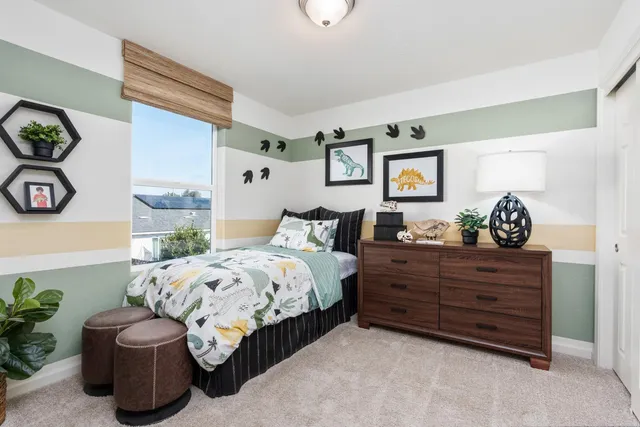 $362,990 | 6524 East Cresthaven Drive, Fresno, CA 93727