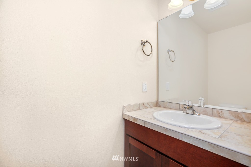 16912 3rd Avenue Southeast, Unit A Bothell, WA 98012 - Photo 9 of 24 Gallery Image 9