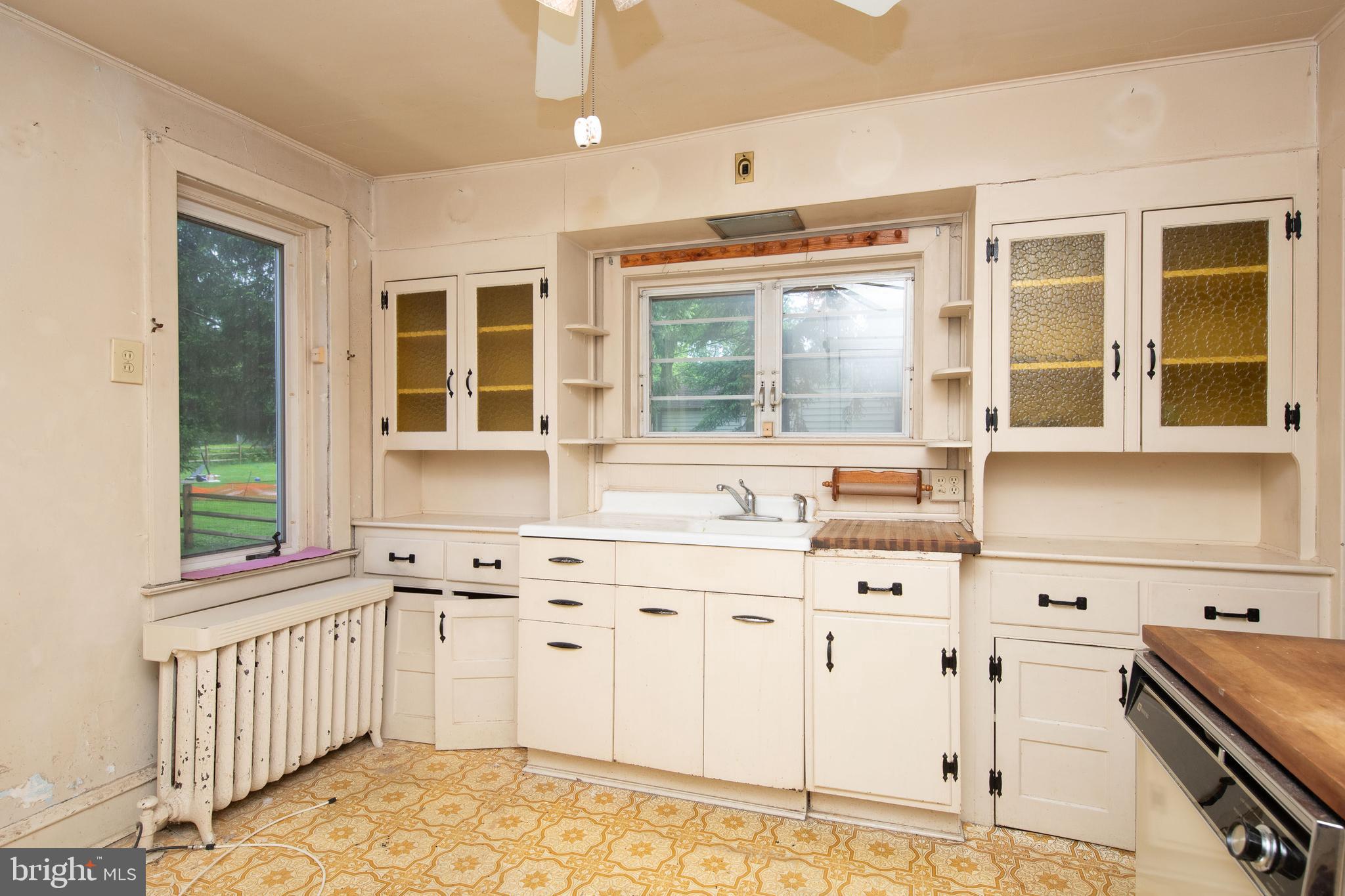 7 Armour Road Hatboro, PA 19040 - Photo 12 of 31 Kitchen