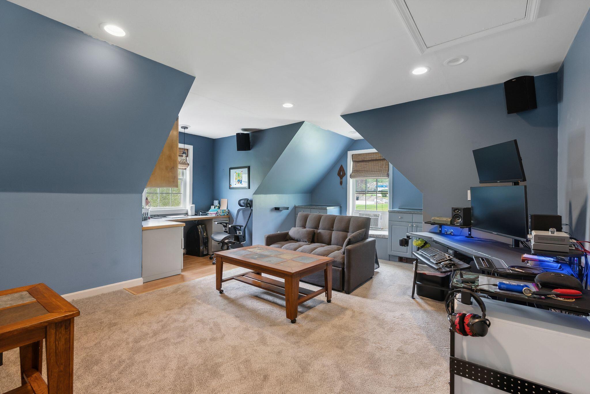 23 Lyndsay Road Sanford, ME 04073 - Photo 23 of 40 Large 2nd floor bonus room
