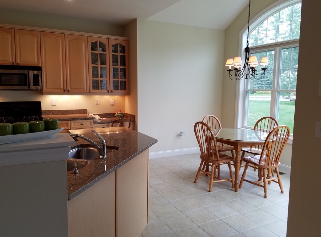 4 Appleton Way, Unit 2 Amherst, NH 03031 - Photo 4 of 13