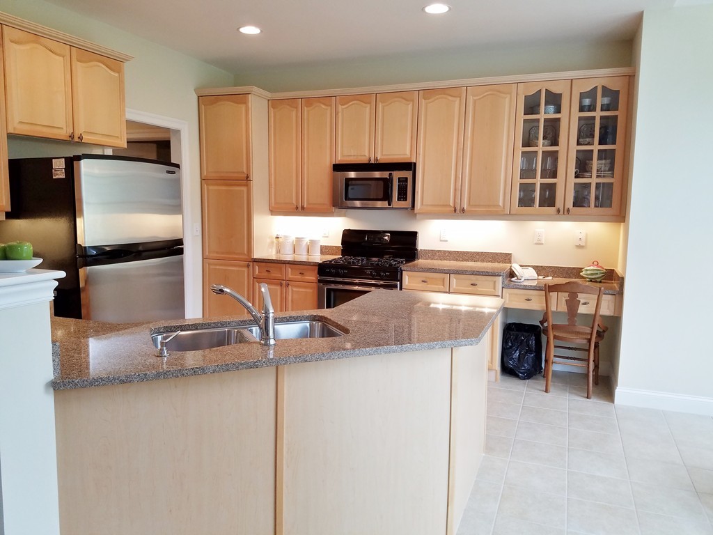 4 Appleton Way, Unit 2 Amherst, NH 03031 - Photo 6 of 13