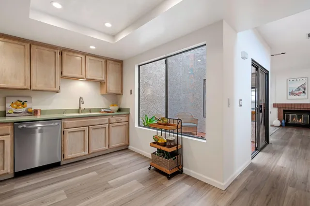 $995,000 | 1255 Franciscan Court, Unit 1, Carpinteria, CA 93013