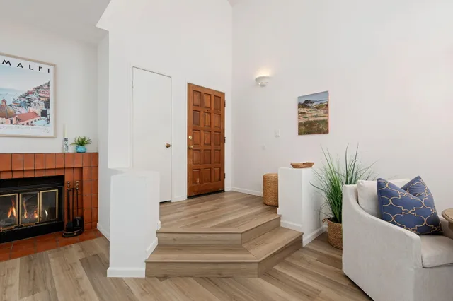 $995,000 | 1255 Franciscan Court, Unit 1, Carpinteria, CA 93013