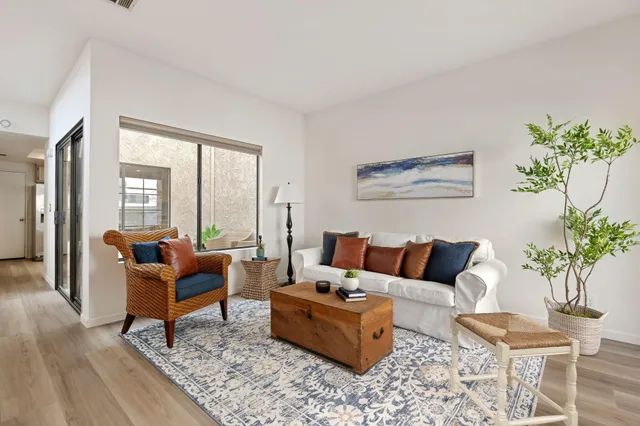 $995,000 | 1255 Franciscan Court, Unit 1, Carpinteria, CA 93013