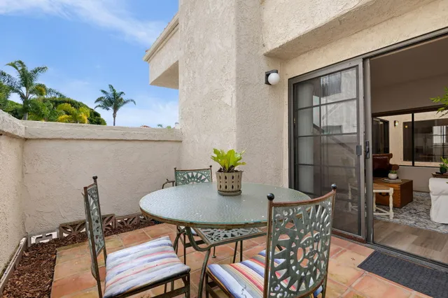 $995,000 | 1255 Franciscan Court, Unit 1, Carpinteria, CA 93013