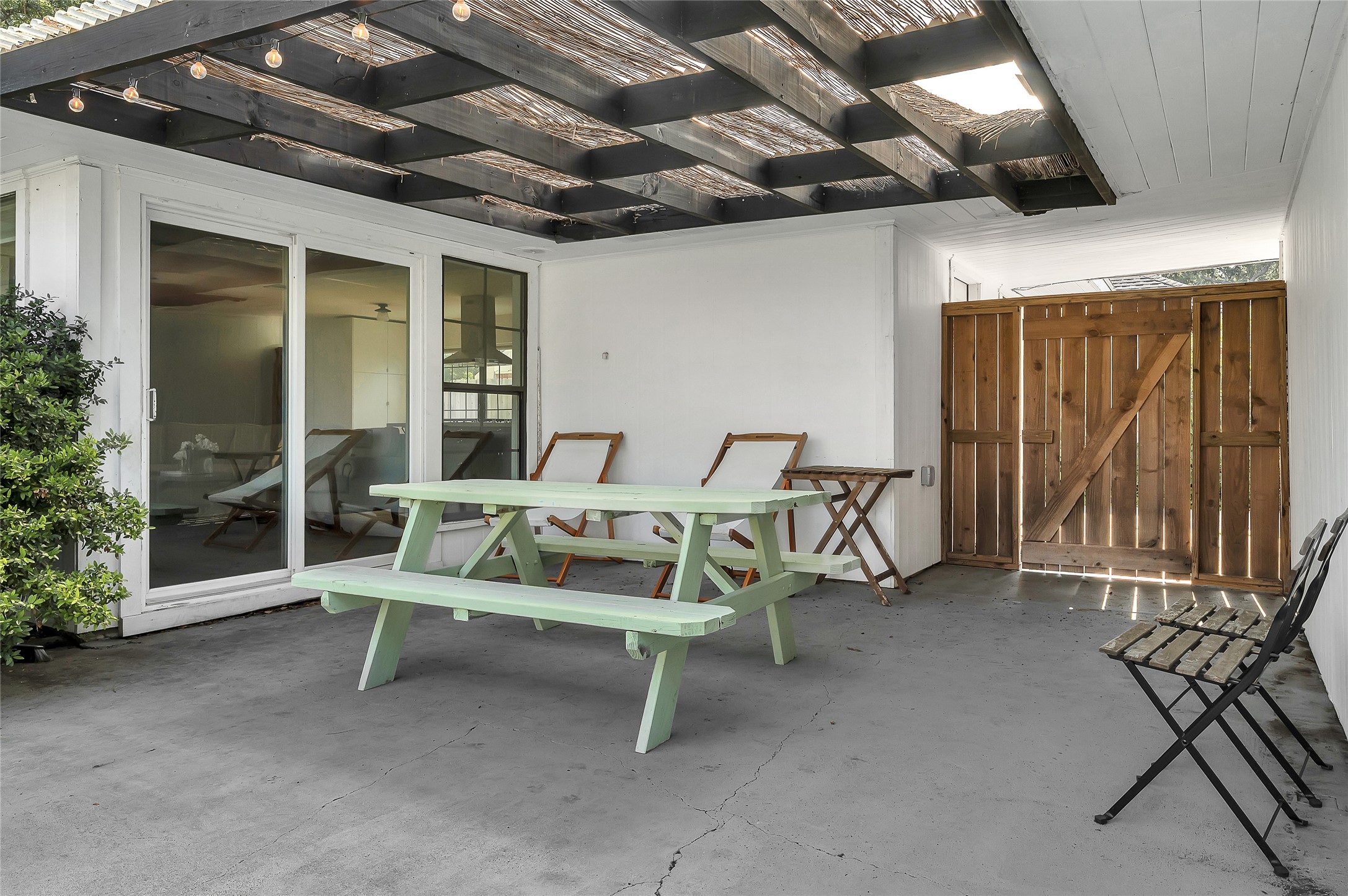 5604 Flack Street Houston, TX 77081 - Photo 20 of 22 Patio