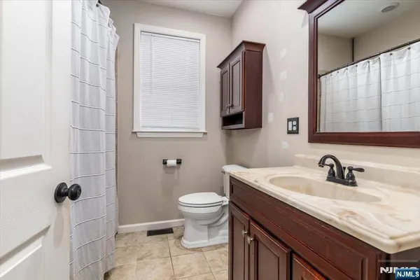 $1,100,000 | 431 Union Avenue, Rutherford, NJ 07070