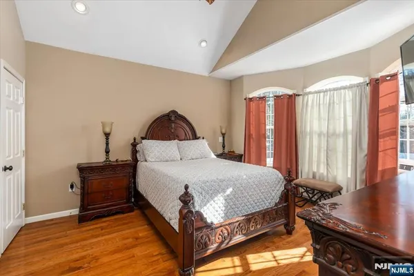 $1,100,000 | 431 Union Avenue, Rutherford, NJ 07070