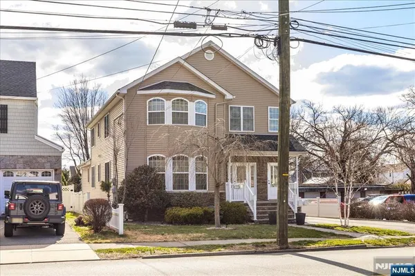 $1,100,000 | 431 Union Avenue, Rutherford, NJ 07070