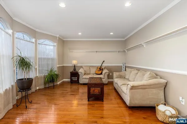 $1,100,000 | 431 Union Avenue, Rutherford, NJ 07070