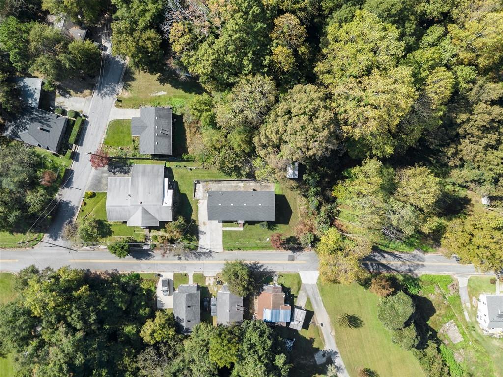 574 South Sage Street Toccoa, GA 30577 - Photo 37 of 44 an aerial view of houses with yard