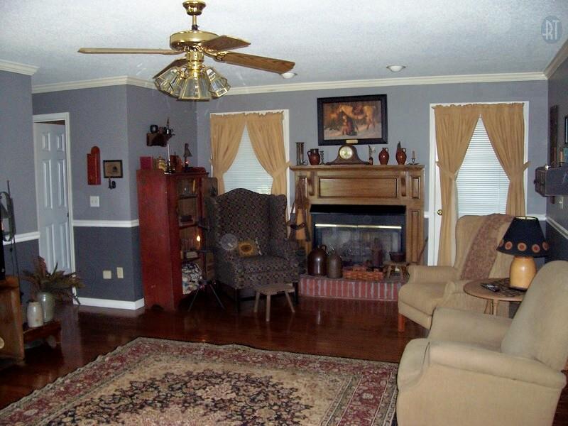 43 Harbin Road Fayetteville, TN 37334 - Photo 5 of 17 Living Room