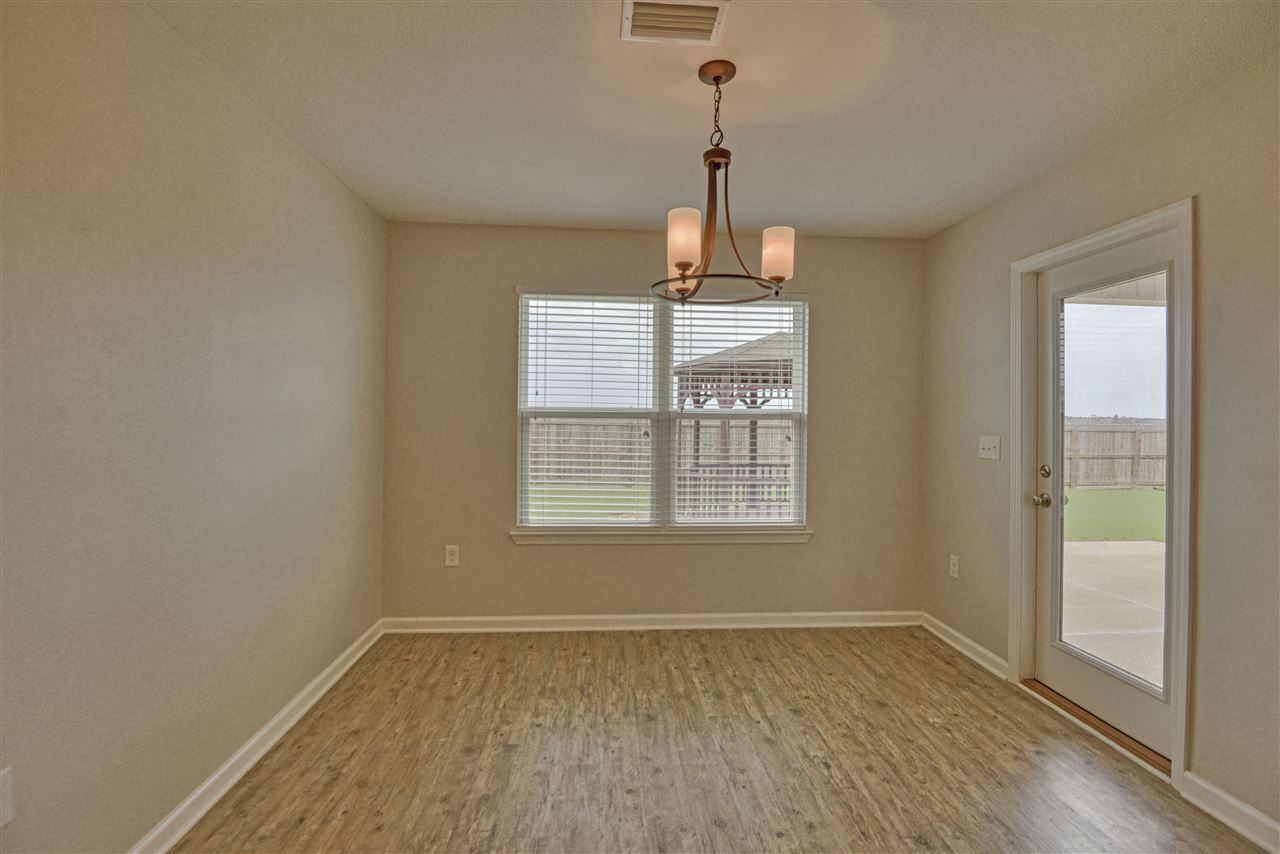 6990 Crimson Ridge Street Gulf Shores, AL 36542 - Photo 11 of 31 Dining Area