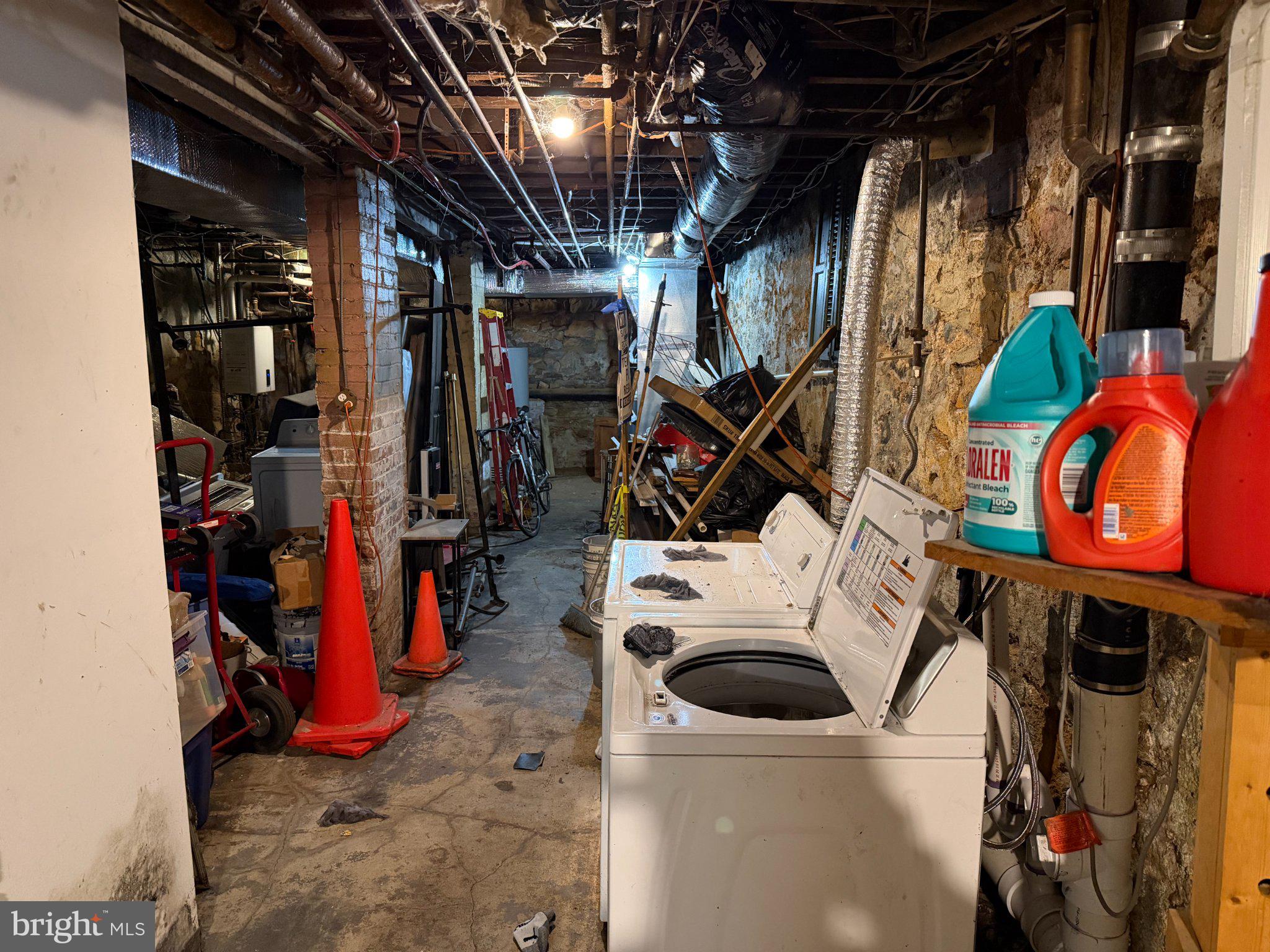 815 South 49th Street Philadelphia, PA 19143 - Photo 68 of 72 a utility room with dryer and washer