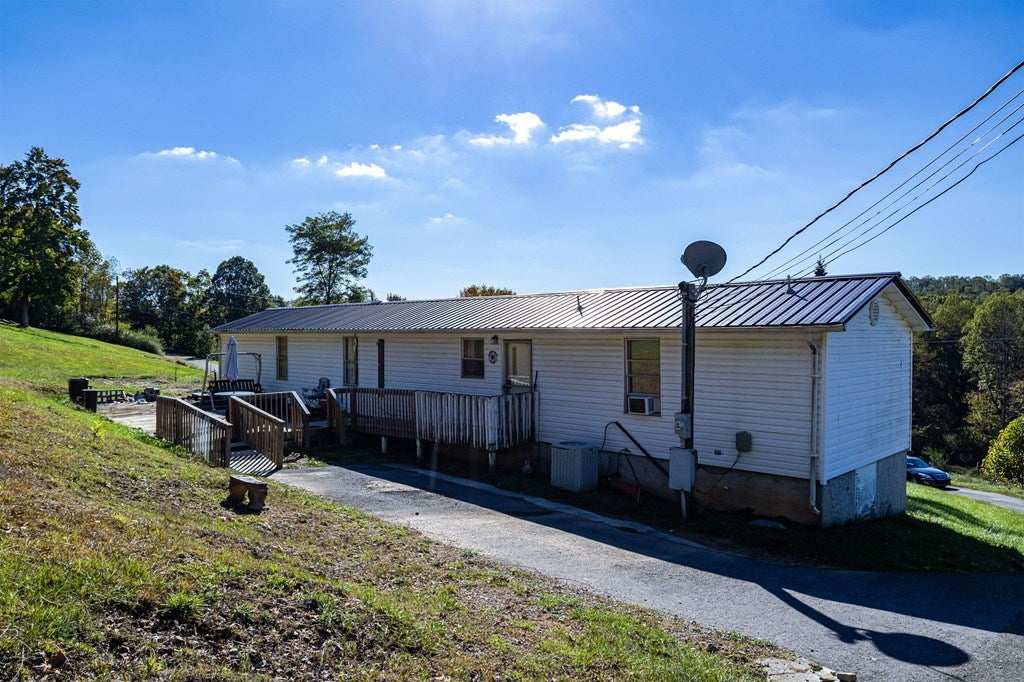 1162 Purcell Road Lebanon, VA 24266 - Photo 18 of 32 Gallery Image 18