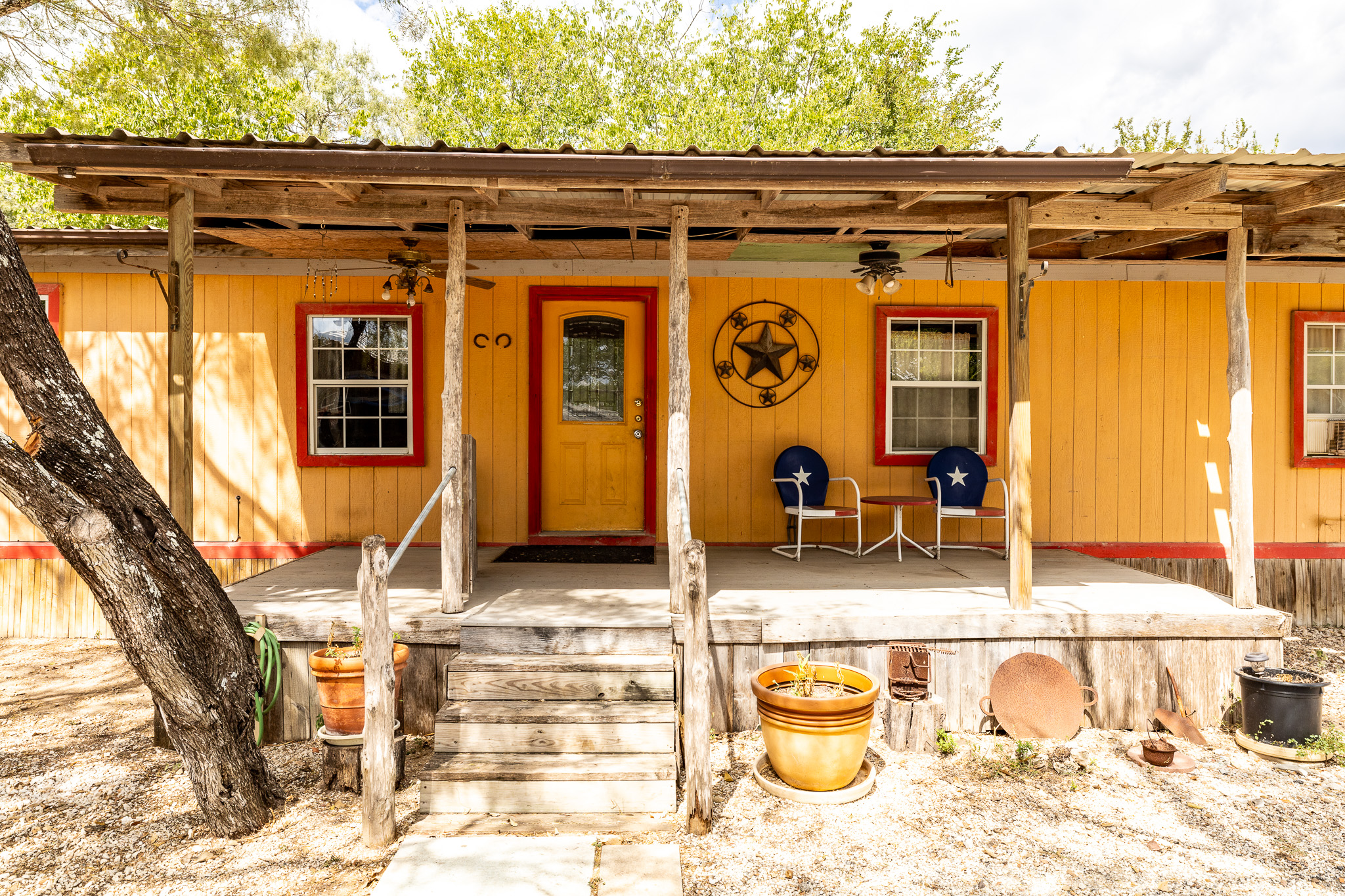 310 Union Hill Road Luling, TX 78648 - Photo 4 of 19 a view of a door and chair in the house