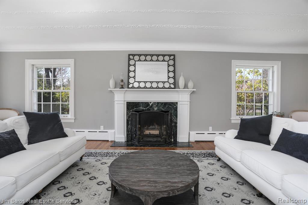 206 Merriweather Road Grosse Pointe Farms, MI 48236 - Photo 5 of 29