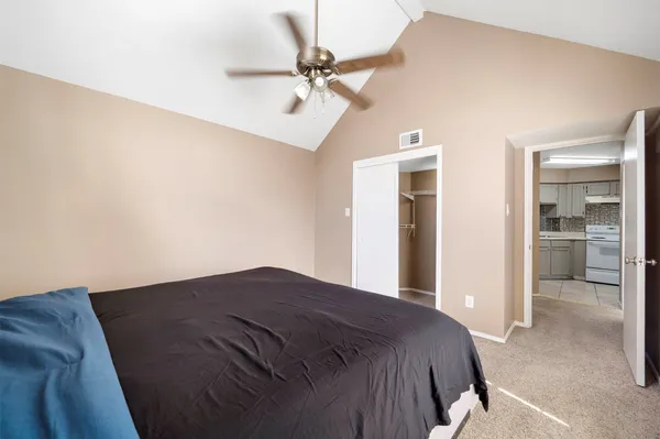 $950 | 10630 Westbrae Parkway, Unit 606, Houston, TX 77031