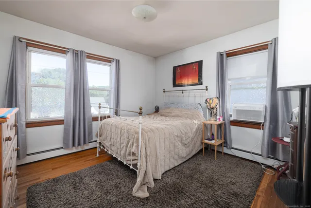 $269,900 | 152 Woodbine Street, Waterbury, CT 06705