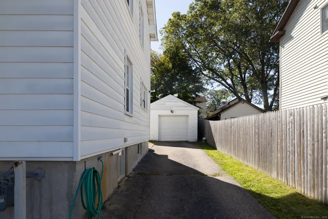 $269,900 | 152 Woodbine Street, Waterbury, CT 06705