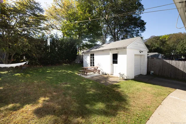 $269,900 | 152 Woodbine Street, Waterbury, CT 06705