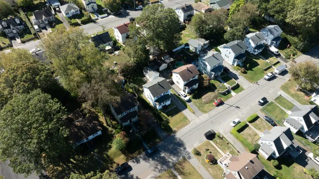 $269,900 | 152 Woodbine Street, Waterbury, CT 06705