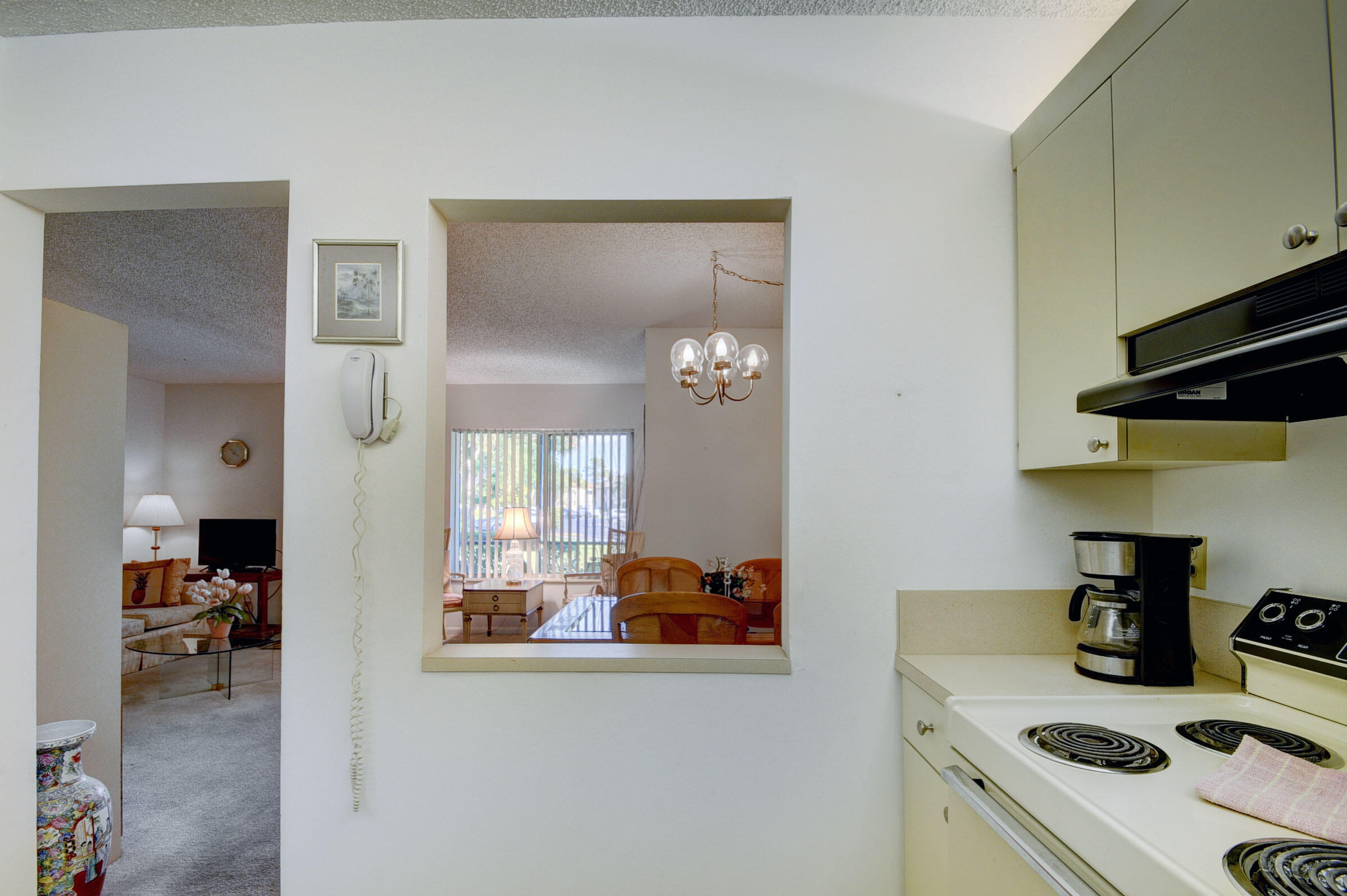 326 Pine Ridge Circle, Unit D1 Greenacres, FL 33463 - Photo 14 of 25 14_apartment (14)