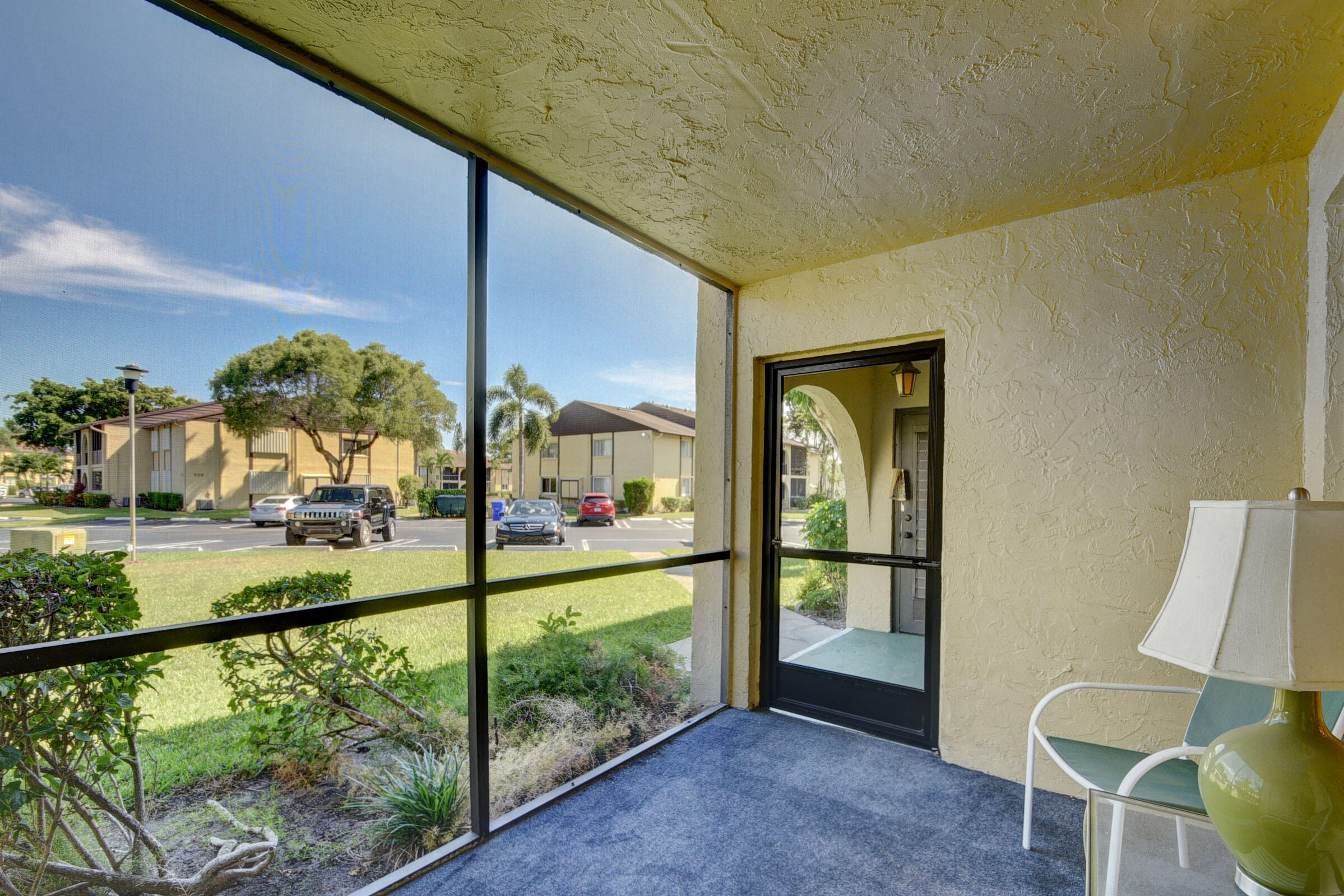 326 Pine Ridge Circle, Unit D1 Greenacres, FL 33463 - Photo 6 of 25 06_apartment (6)