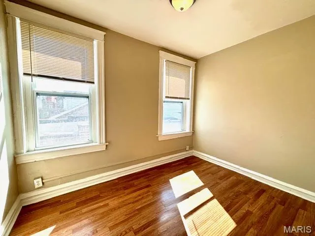 $1,250 | 4532 Pennsylvania Avenue, Unit 2F, St. Louis, MO 63111