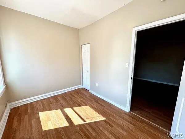 $1,250 | 4532 Pennsylvania Avenue, Unit 2F, St. Louis, MO 63111