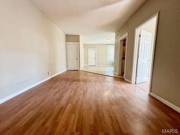 $1,250 | 4532 Pennsylvania Avenue, Unit 2F, St. Louis, MO 63111