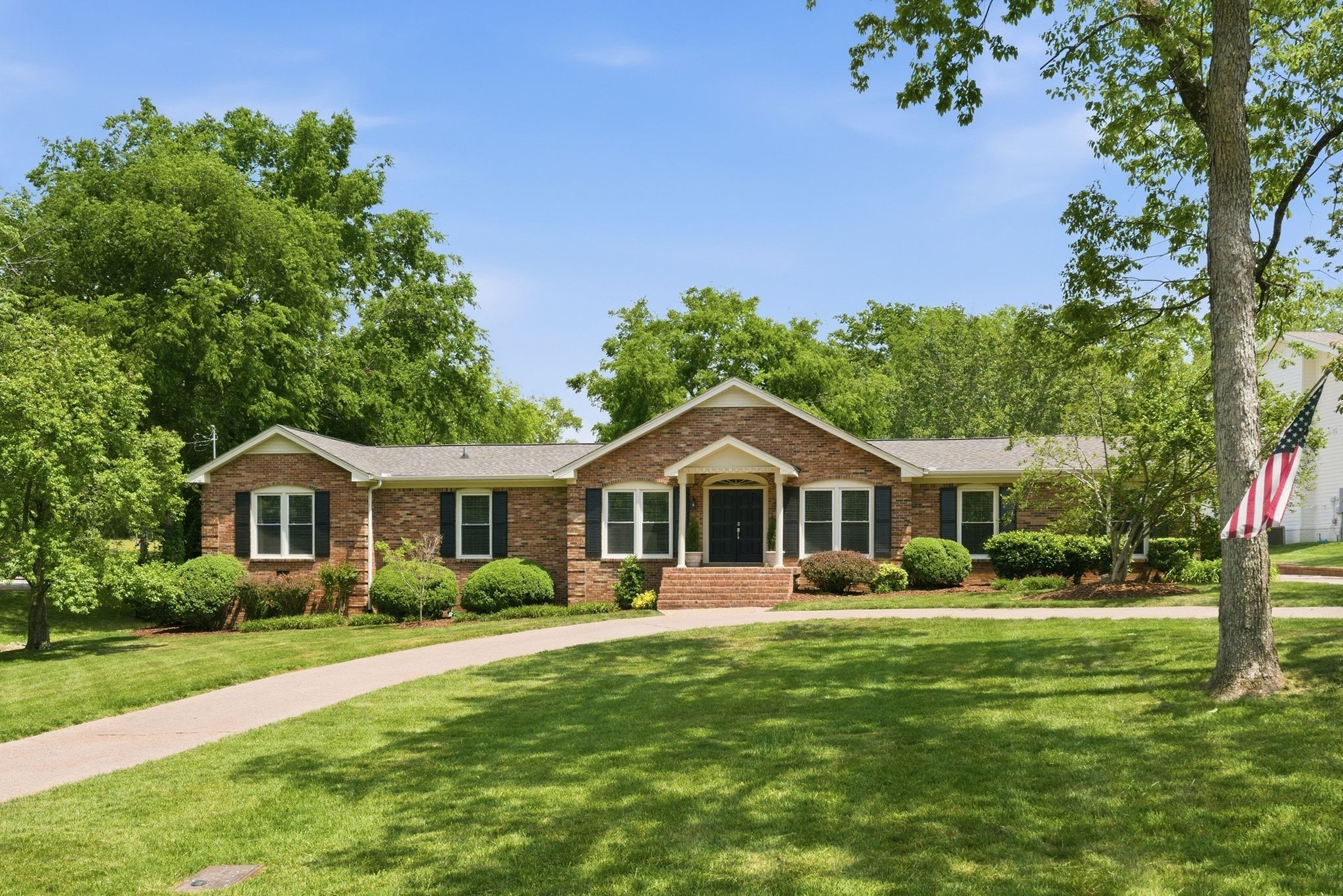 714 Bresslyn Road Nashville, TN 37205 - Photo 1 of 66 Gallery Image 1