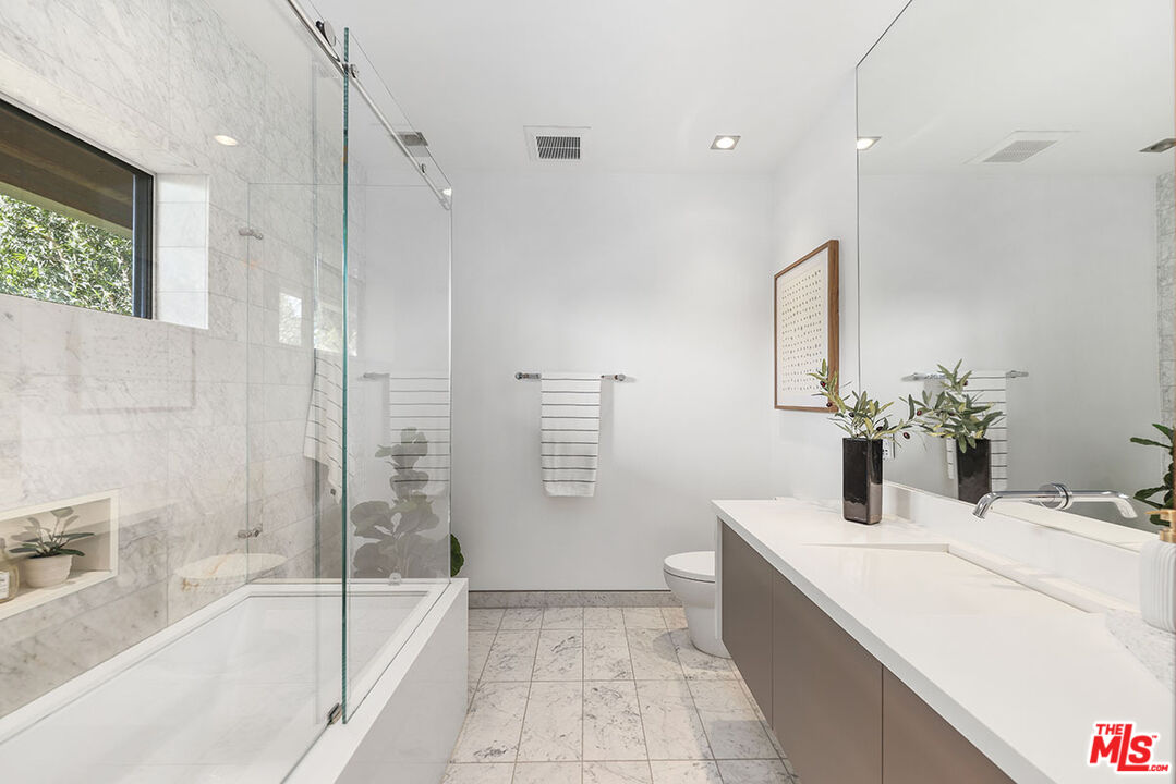 612 East Channel Road Santa Monica, CA 90402 - Photo 30 of 72