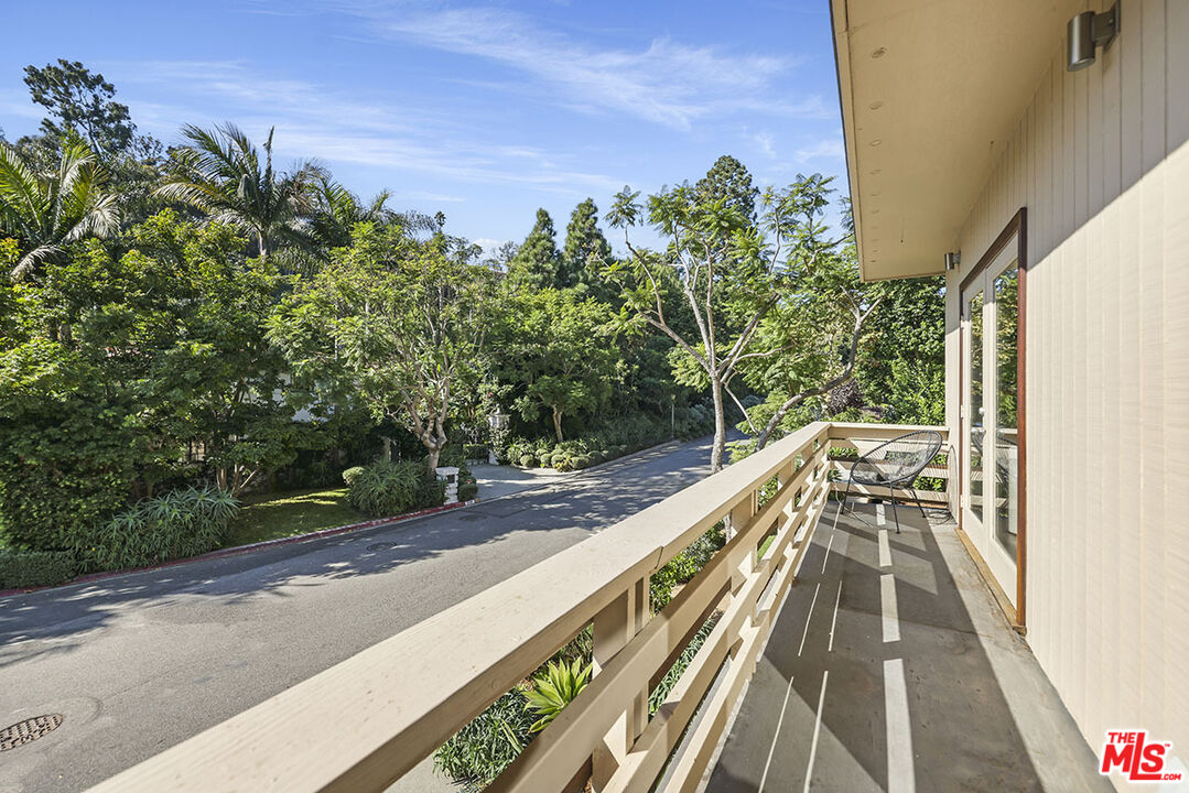 612 East Channel Road Santa Monica, CA 90402 - Photo 71 of 72 a view of balcony with wooden floor and fence