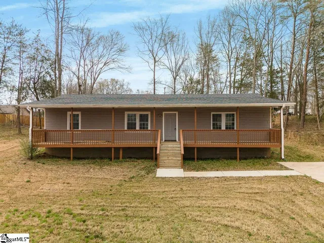 $219,900 | 139 Randolph Court, Woodruff, SC 29388