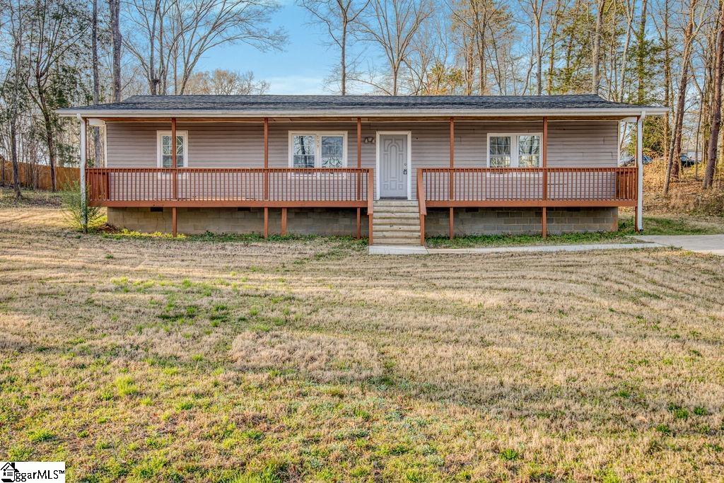 139 Randolph Court Woodruff, SC 29388 - Photo 3 of 30