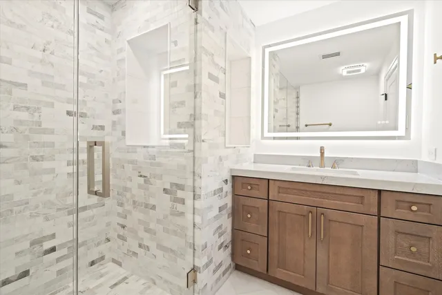 $2,900,000 | 9427 Falling Waters Drive West, Burr Ridge, IL 60527