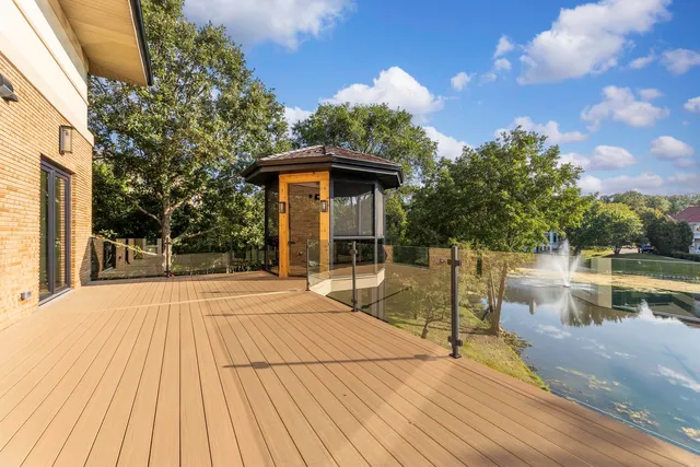 $2,900,000 | 9427 Falling Waters Drive West, Burr Ridge, IL 60527