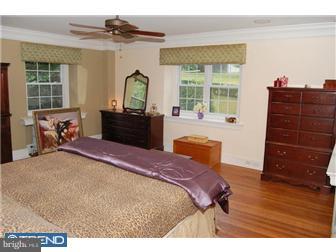 9129 Green Tree Road Philadelphia, PA 19118 - Photo 8 of 12 Bedroom - Main