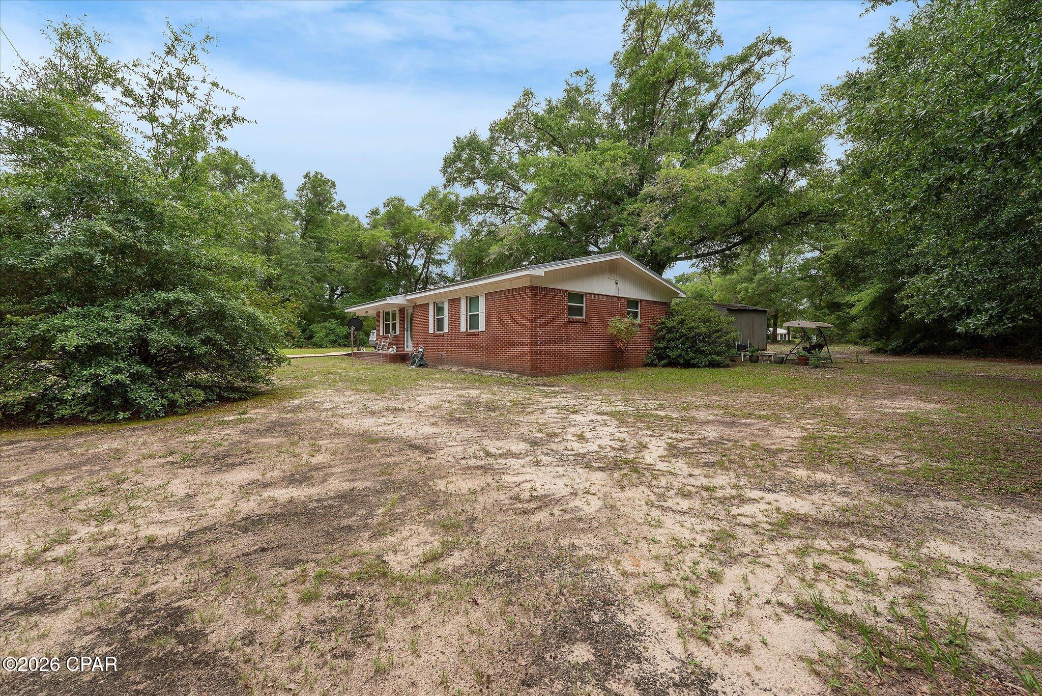 1561 Blue Creek Road Ponce de Leon, FL 32455 - Photo 21 of 25