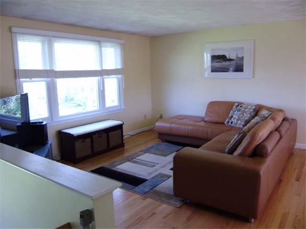 190 Hillside Road North Andover, MA 01845 - Photo 8 of 14 Gallery Image 8